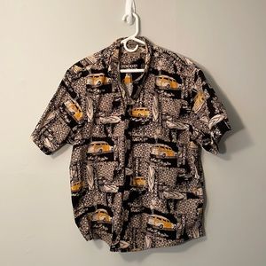 Men’s XL short sleeve button up vintage car beach